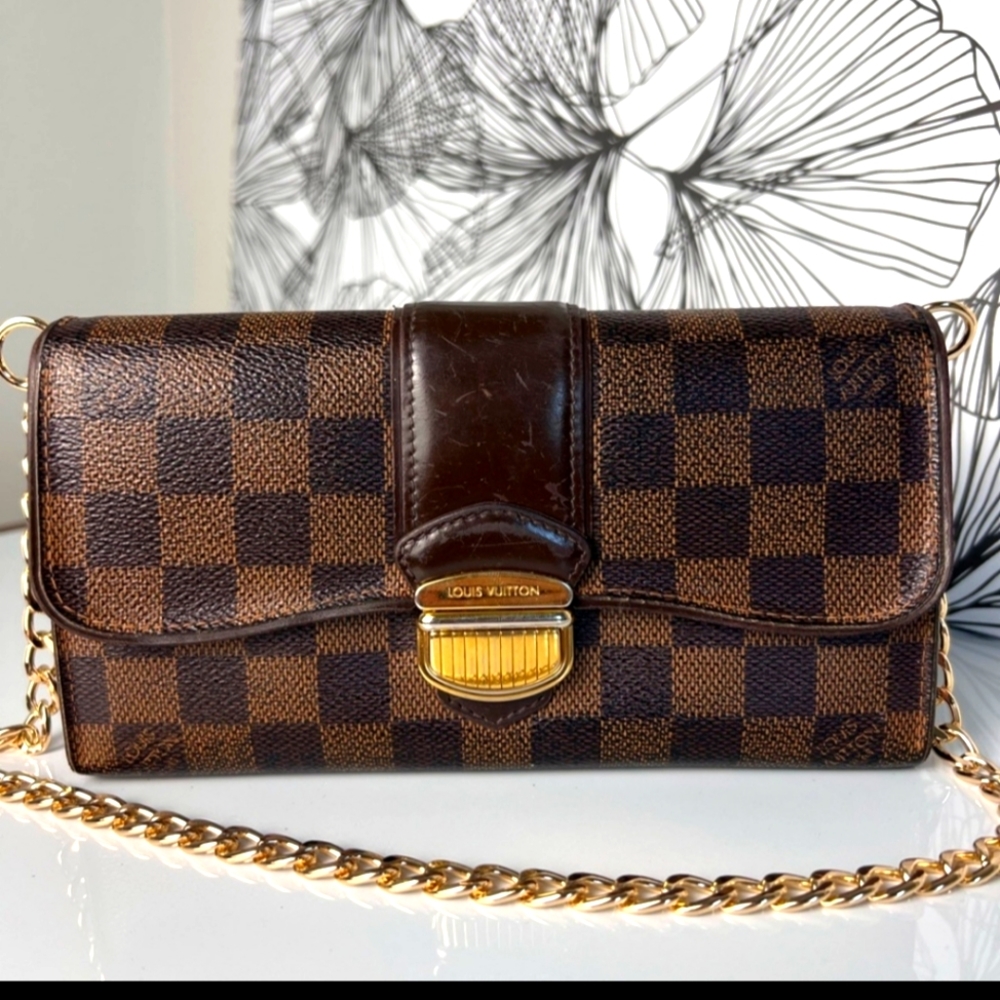 VINTAGE  LV WALLET